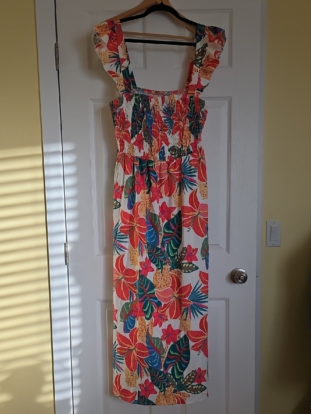 SHEIN Multicolor Tropical Floral Smocked Maxi Dress